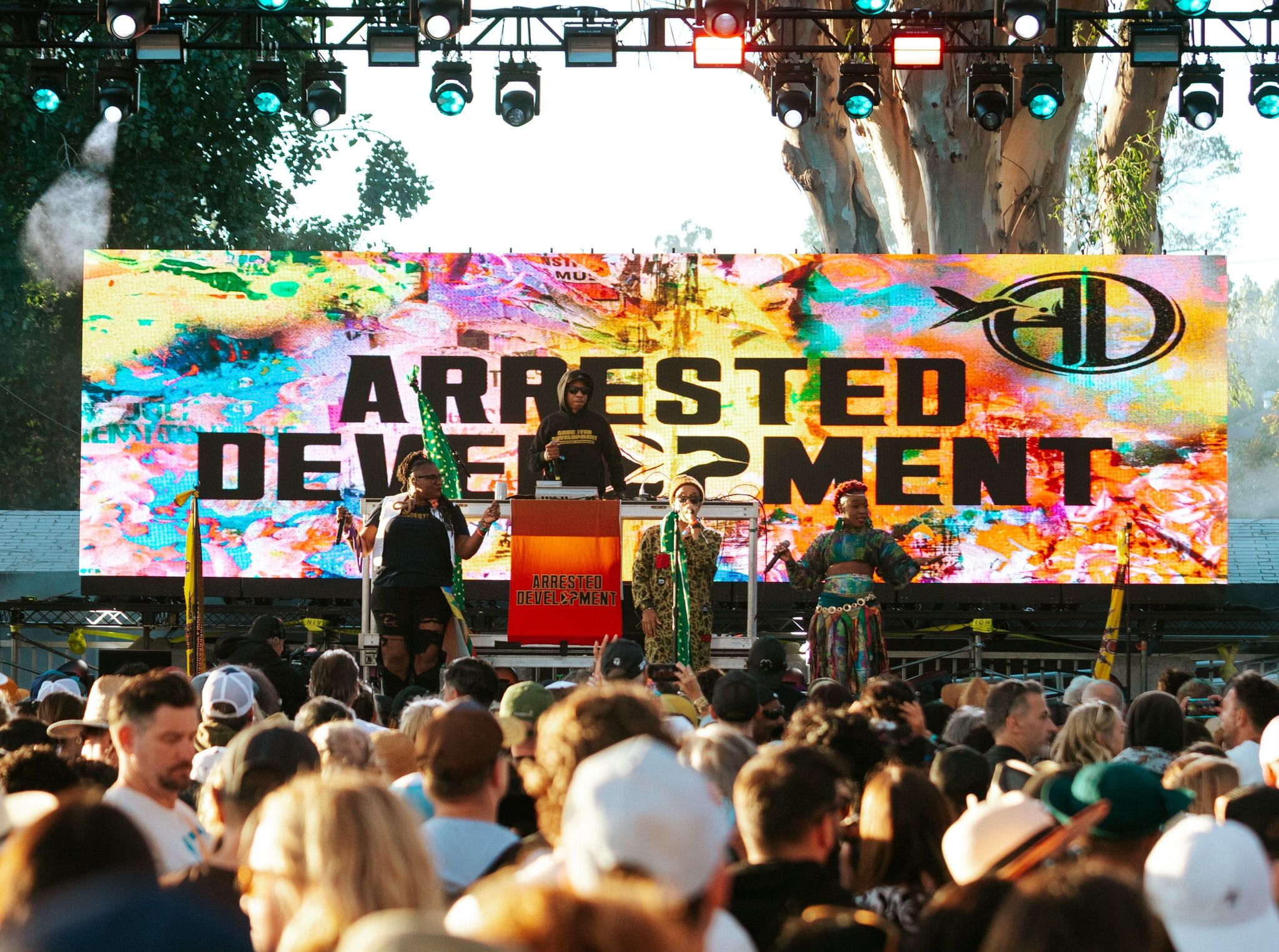 BottleRock-artiest bekritiseert Trump en roept anti-ICE-gezangen op