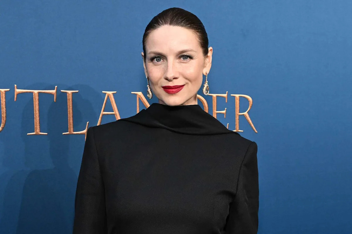 Outlet verontschuldigt zich voor het verkeerd citeren van ‘Outlander’-ster Caitríona Balfe nadat het rapport zei dat ze de Schotse stad ‘oksel’ noemde
