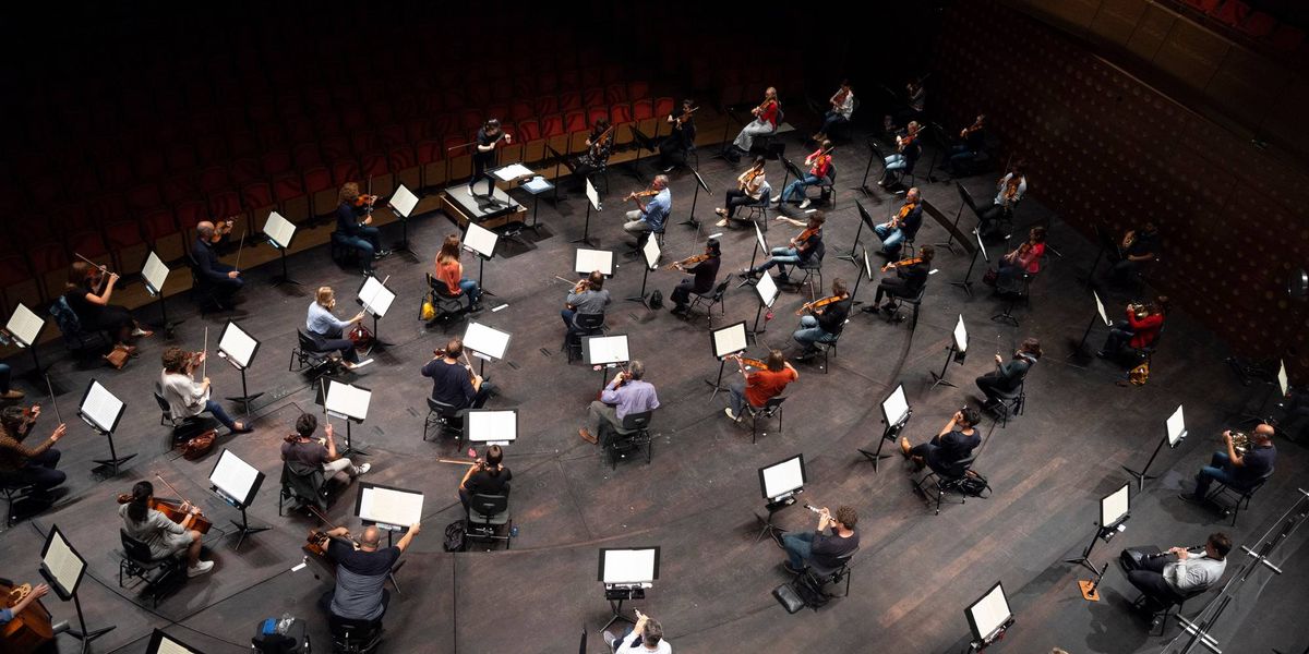 Elim Chan aangenomen als eerste vrouwelijke muziekdirecteur van het San Francisco Symphony Orchestra